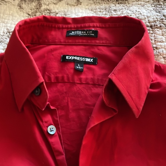 🤩🤩🤩WOW  GET IN TIME FOR XMAS !! Express men’s button down ! 🤩🤩🤩 - Picture 2 of 2